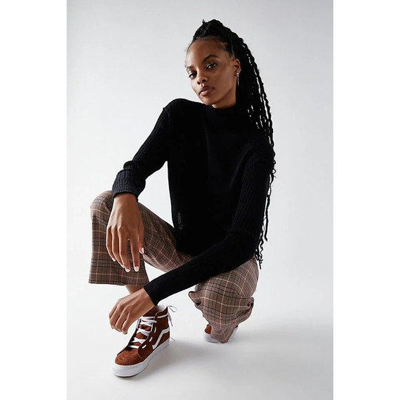 New Free People Aubrey Cashmere Turtleneck Sweater $158 MEDIUM Black - Picture 2 of 5